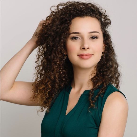 Meet your Posher, Shereen - Picture 1 of 1